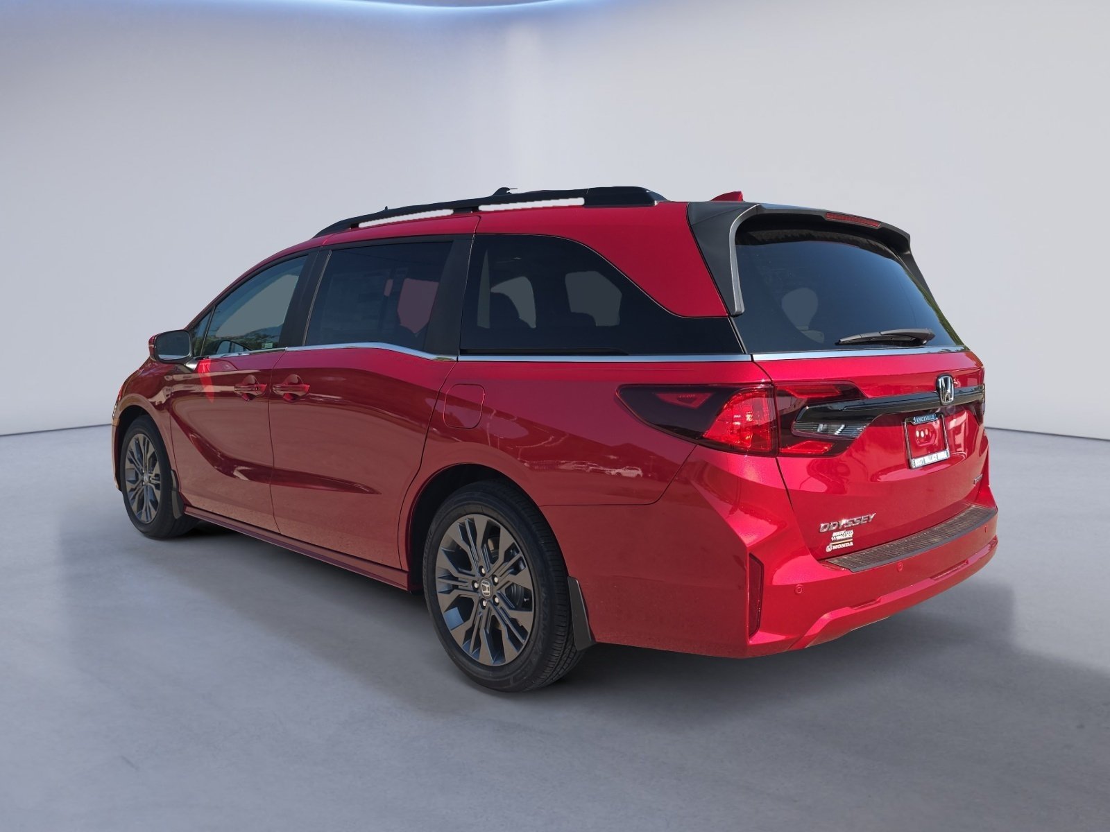 New 2026 Honda Odyssey Touring image 3