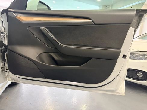 Used 2021 Tesla Model 3 Long Range AWD/4WD image 37