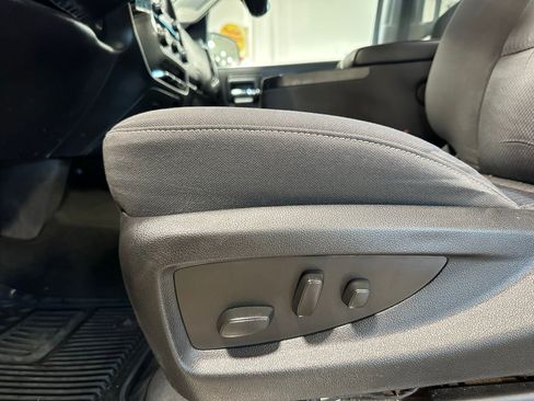 Used 2018 Chevrolet Silverado 1500 LT w/ All Star Edition image 13