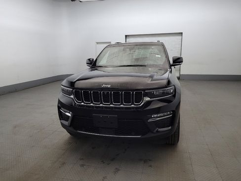 Used 2022 Jeep Grand Cherokee Limited 4xe w/ Luxury Tech Group II image 15