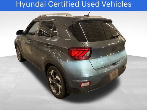 Certified 2023 Hyundai Venue SEL FWD image 4