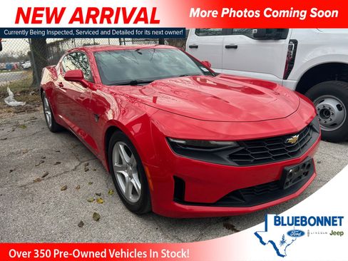 Used 2022 Chevrolet Camaro LT image 1