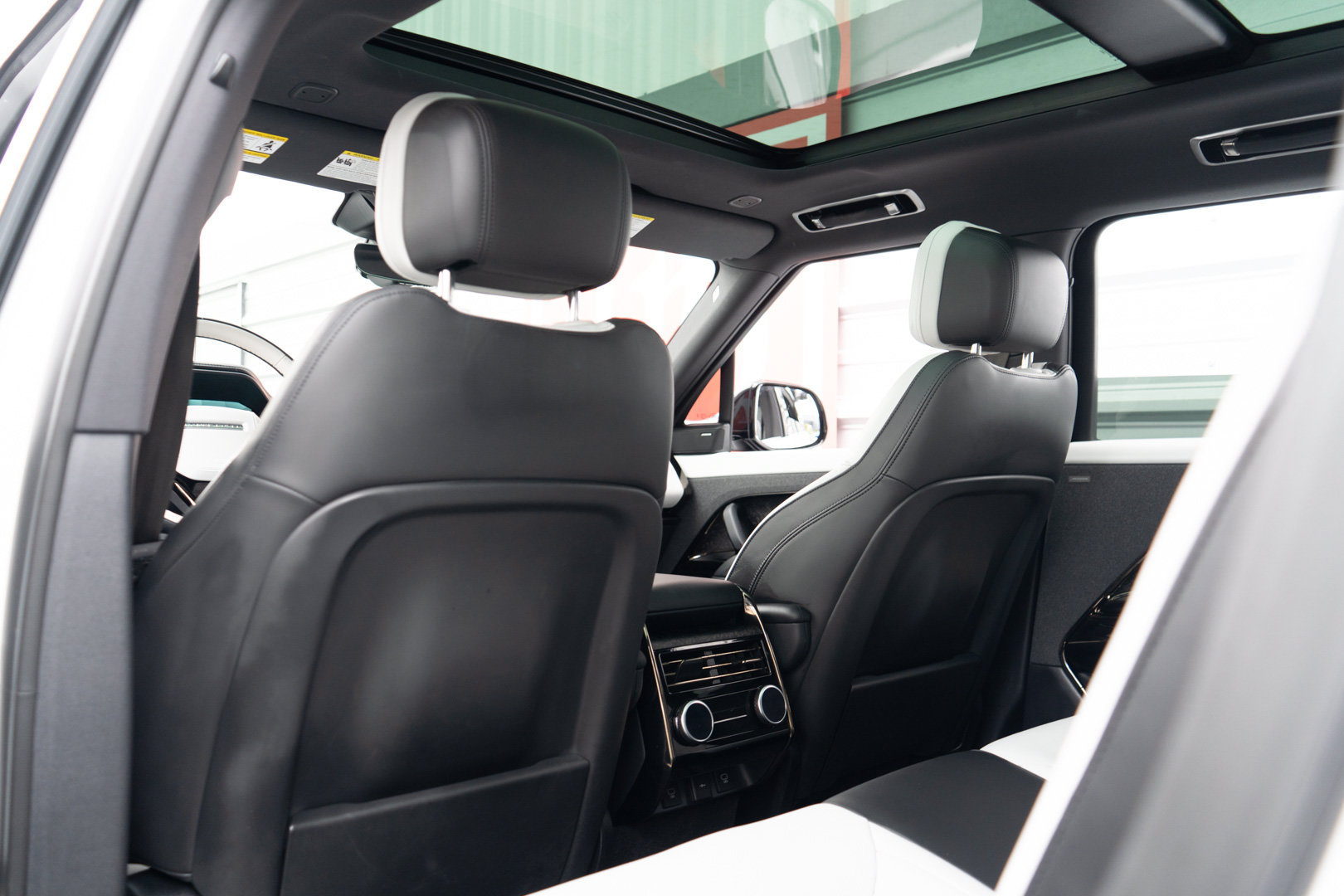Used 2023 Land Rover Range Rover Sport SE Dynamic AWD/4WD image 24