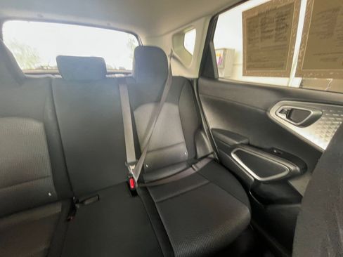Used 2025 Kia Soul LX w/ LX Technology Package image 35