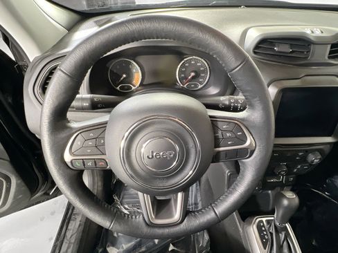 Used 2022 Jeep Renegade Latitude w/ Convenience Group image 11