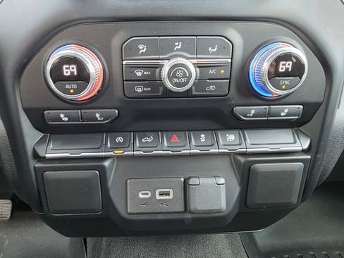 Used 2022 GMC Sierra 1500 Elevation AWD/4WD image 28