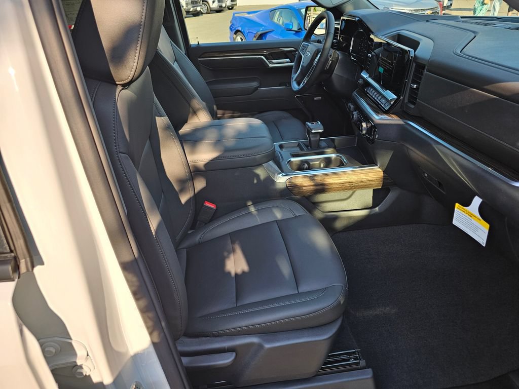 New 2026 Chevrolet Silverado 1500 RST w/ RST All Star Premium Package AWD/4WD image 14