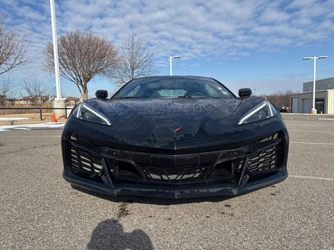 Used 2024 Chevrolet Corvette Z06 image 2