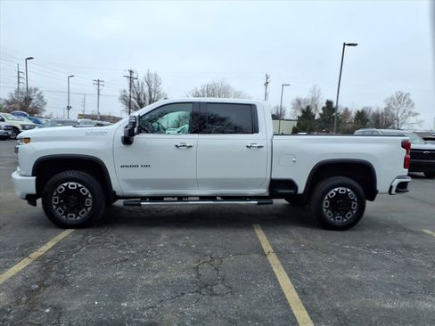 Used 2023 Chevrolet Silverado 2500 High Country image 37
