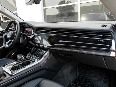 Used 2020 Audi Q8 Premium Plus w/ Premium Plus Package image 14