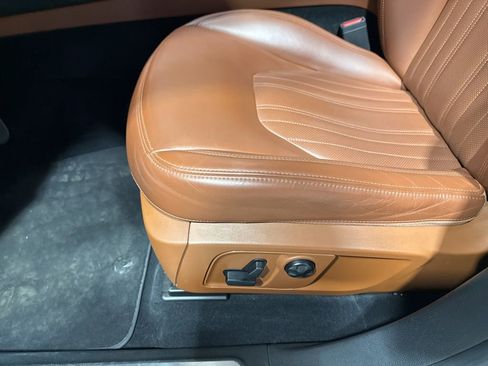 Used 2018 Maserati Levante GranLusso AWD/4WD image 27