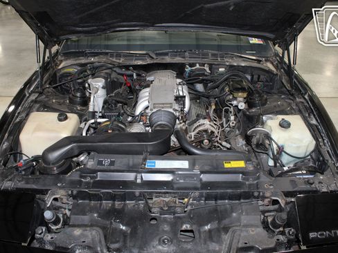 Used 1991 Pontiac Firebird Trans Am image 16