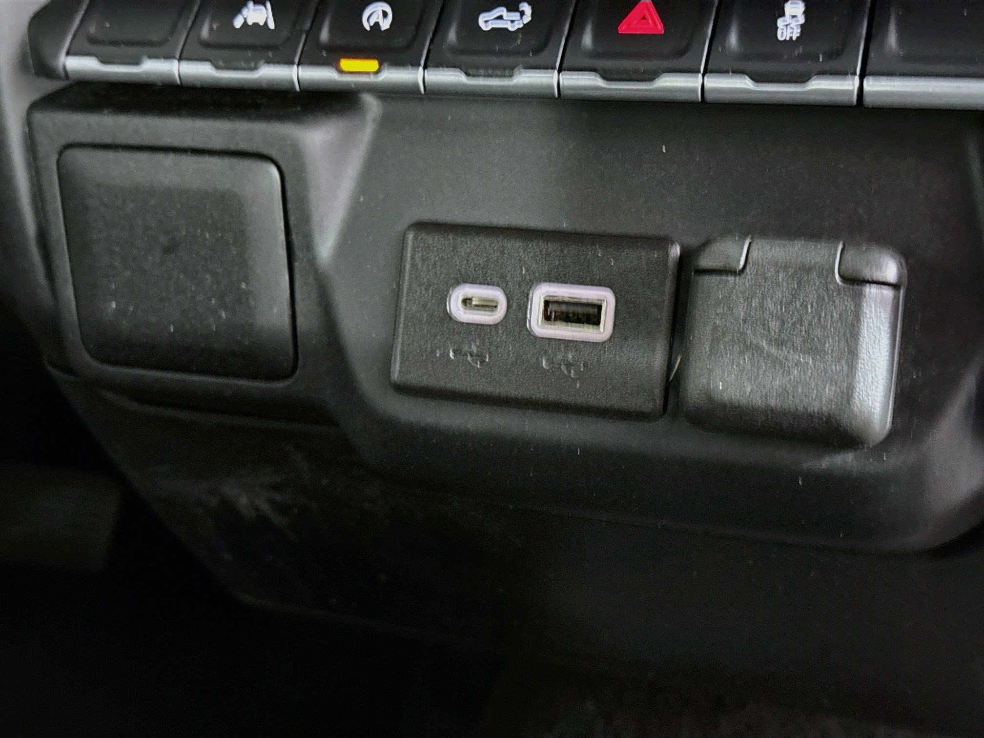 Used 2022 Chevrolet Silverado 1500 Custom AWD/4WD image 39