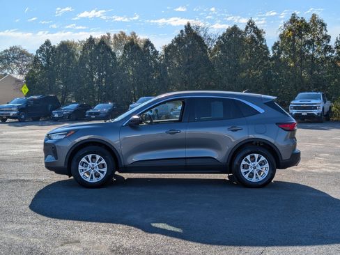 Used 2023 Ford Escape Active image 11