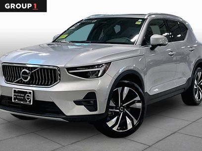 Certified 2023 Volvo XC40 B5 Plus w/ Protection Package Premier