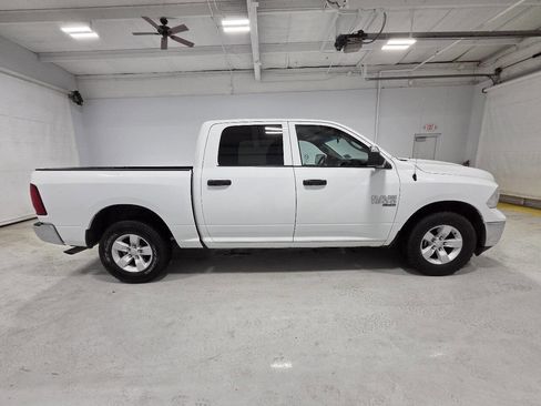Used 2022 RAM 1500 Tradesman w/ Chrome Appearance Group image 9