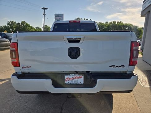 Used 2022 RAM 2500 Laramie AWD/4WD image 11