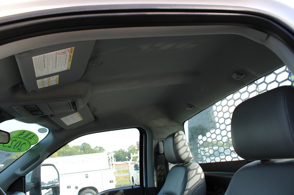 Used 2023 Ford F550 4x4 Regular Cab Super Duty image 20