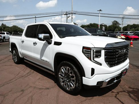 Used 2023 GMC Sierra 1500 Denali Ultimate AWD/4WD image 3