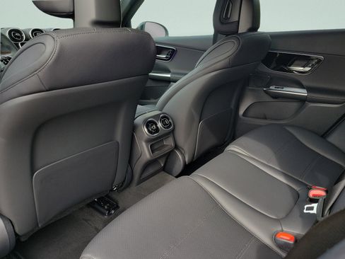 Certified 2026 Mercedes-Benz GLC 300 image 23