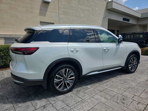 Certified 2026 INFINITI QX60 Luxe w/ Cargo Package FWD image 3