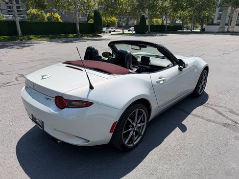Used 2018 MAZDA MX-5 Miata Grand Touring RWD image 7