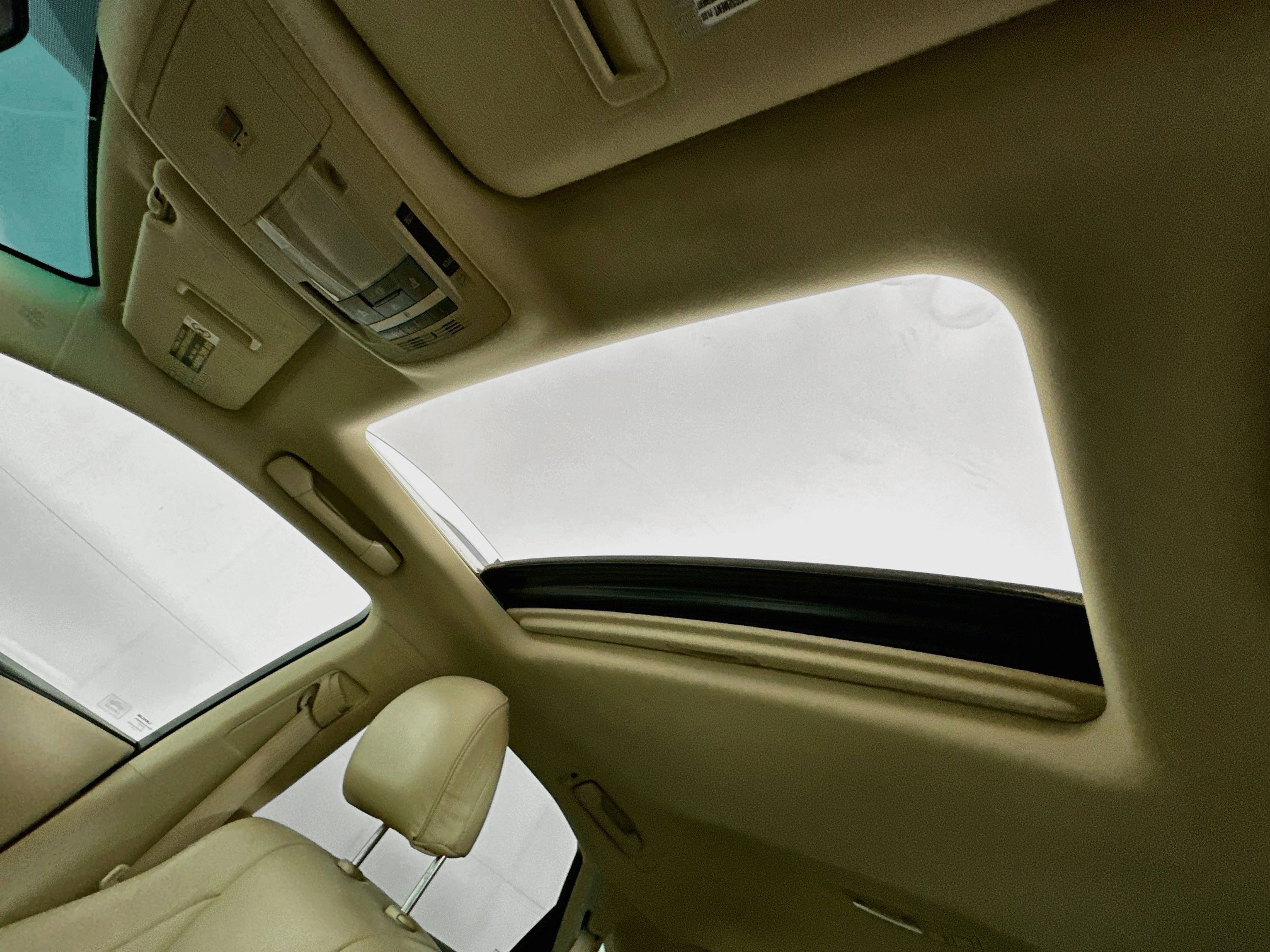 Used 2011 Lexus RX 350 2WD w/ Premium Pkg image 24