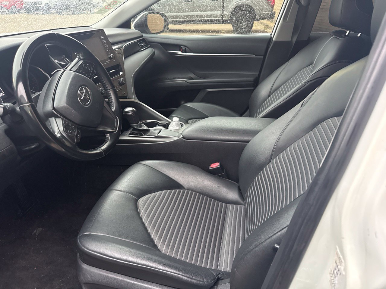 Used 2021 Toyota Camry SE FWD image 7