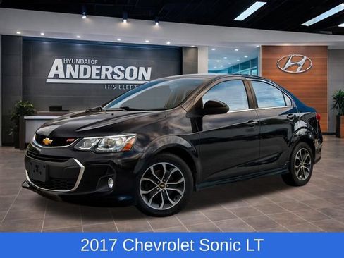 Used 2017 Chevrolet Sonic LT w/ Convenience Package FWD image 1
