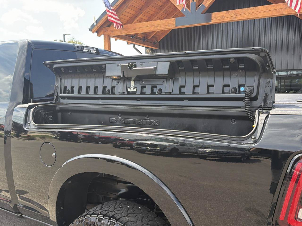 Used 2024 RAM 2500 Limited AWD/4WD image 23