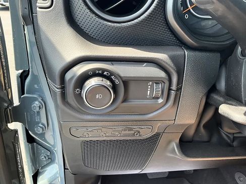 New 2026 Jeep Wrangler Unlimited Rubicon AWD/4WD image 15