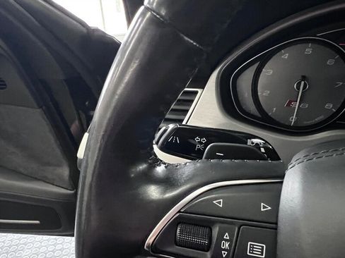 Used 2014 Audi S8 image 30
