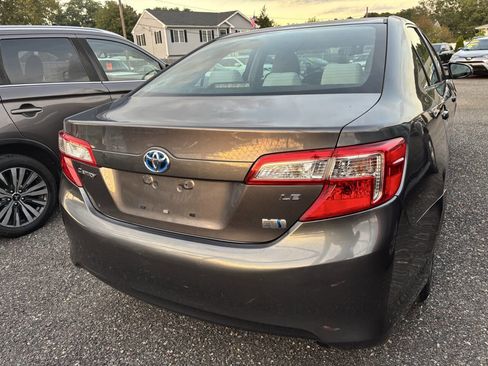 Used 2013 Toyota Camry LE image 5