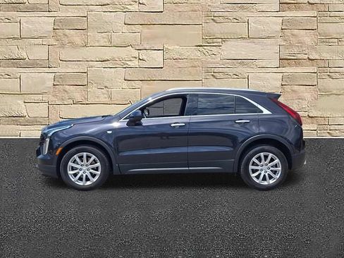 Certified 2023 Cadillac XT4 Luxury w/ Cold Weather Package AWD/4WD image 2