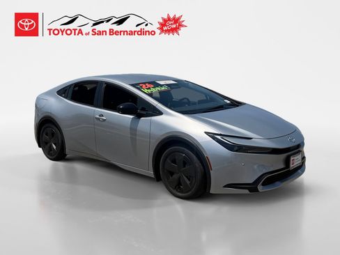 Certified 2026 Toyota Prius Plug-In Hybrid FWD image 7