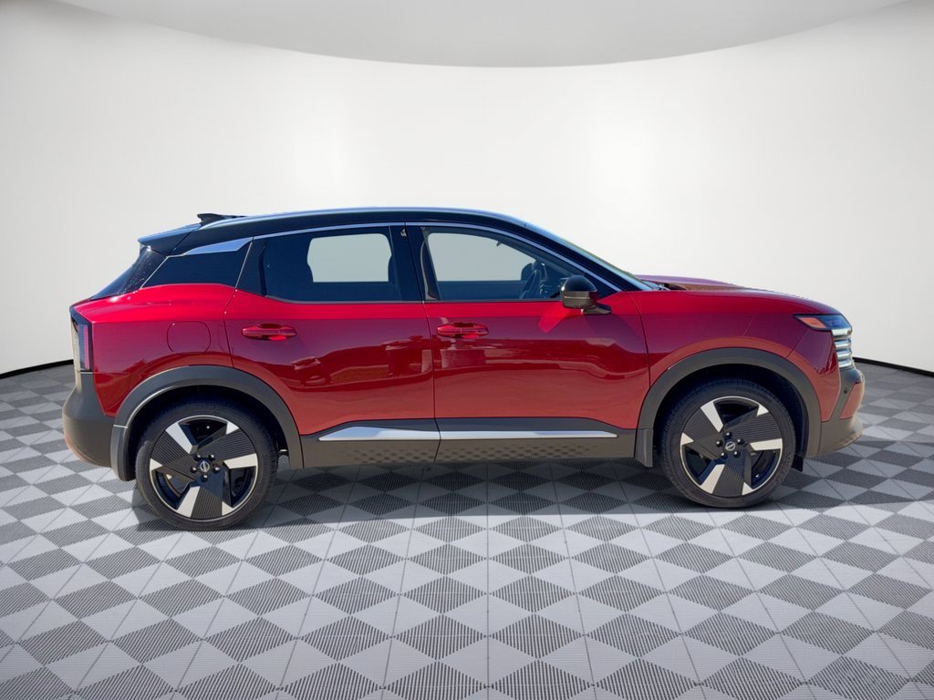 Used 2025 Nissan Kicks SR w/ SR Premium Package AWD/4WD image 8