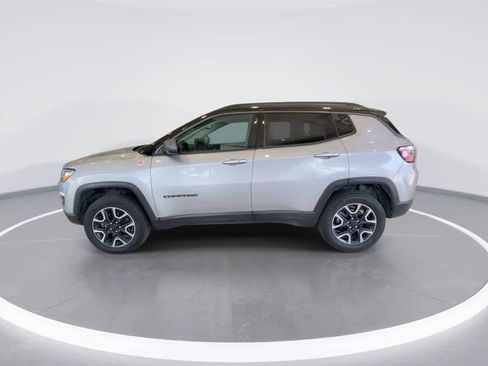 Used 2019 Jeep Compass Trailhawk AWD/4WD image 5