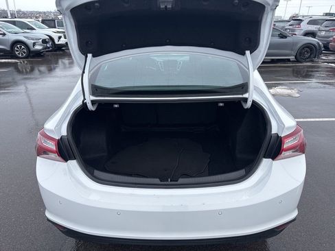 Used 2024 Chevrolet Malibu LT image 11