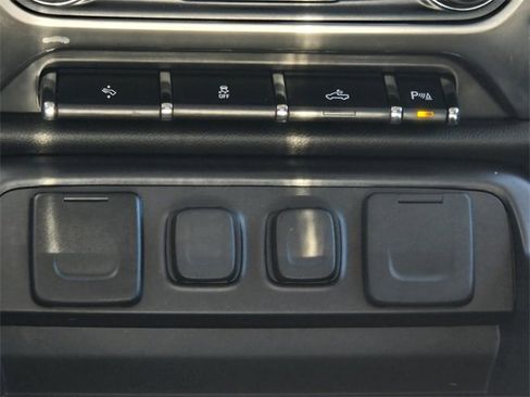 Used 2018 Chevrolet Silverado 1500 LT w/ All Star Edition image 11