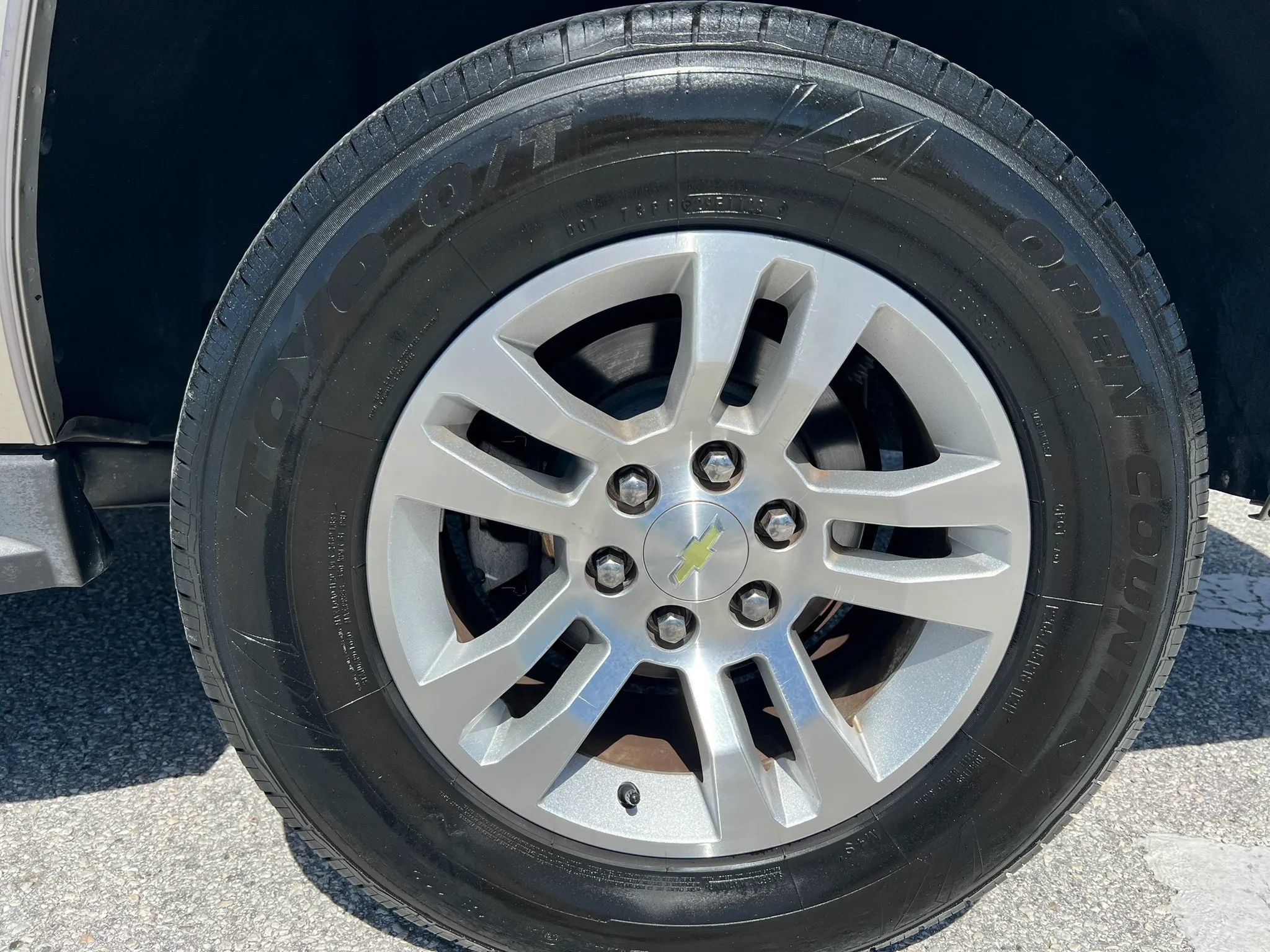 Used 2016 Chevrolet Suburban LT RWD image 63
