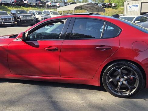 Used 2018 Alfa Romeo Giulia Ti Sport w/ Quick Order Package 22U Sport image 9