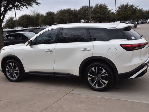 Used 2023 INFINITI QX60 Luxe w/ Vision Package image 11