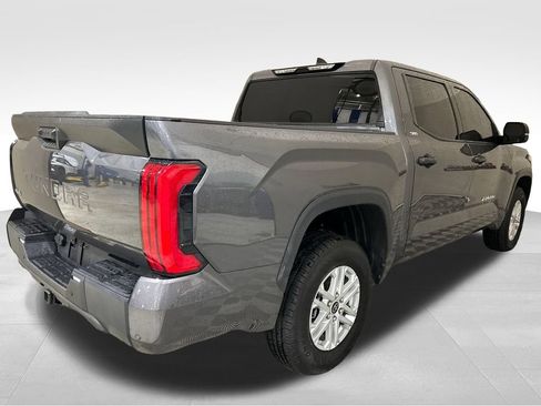 Used 2023 Toyota Tundra SR5 w/ SR5 Convenience Package AWD/4WD image 7