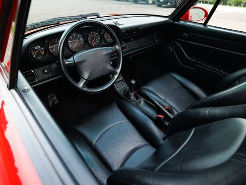 Used 1995 Porsche 911 Carrera RWD image 70