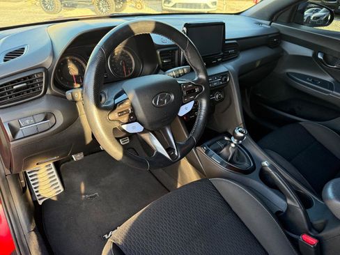 Used 2020 Hyundai Veloster N image 12
