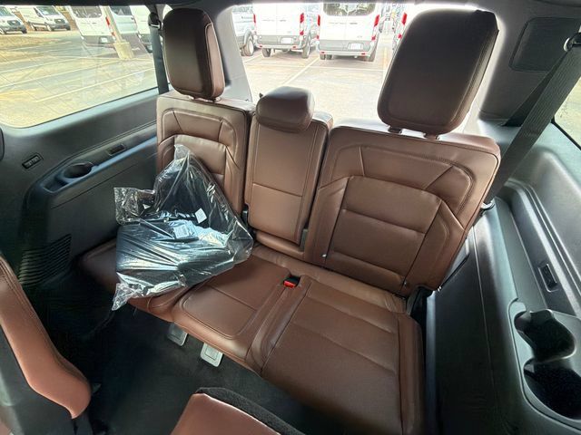 New 2027 Lincoln Navigator L Reserve AWD/4WD image 22