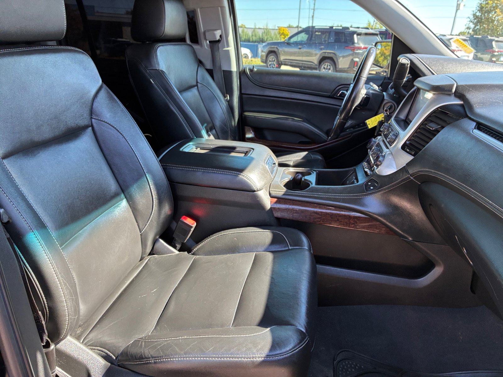 Used 2020 GMC Yukon XL SLT w/ Value Plus Edition AWD/4WD image 27