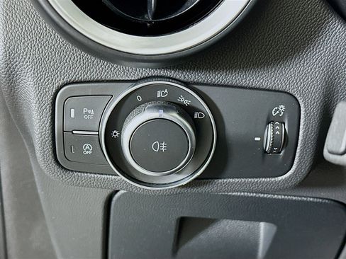 Used 2022 Alfa Romeo Stelvio Ti image 17