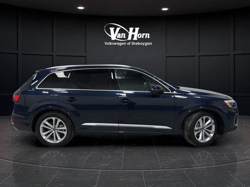 Used 2025 Audi Q7 3.0T Premium Plus w/ Premium Plus Package AWD/4WD image 8