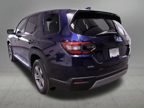 Certified 2025 Honda Pilot EX-L image 4